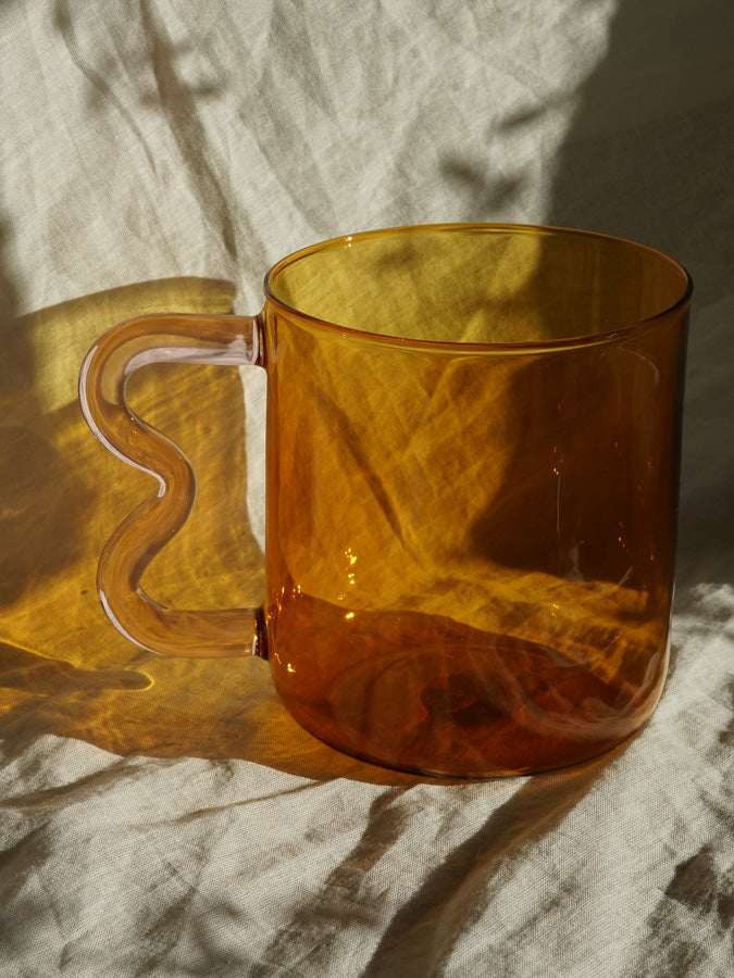 Wiggle Glass Mug